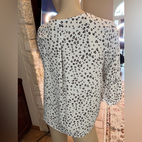 Elle Leopard Print Chiffon Bell Sleeve Blouse Size Large - Picture 5 of 9